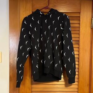 Wild Collective WNBA hoodie size M